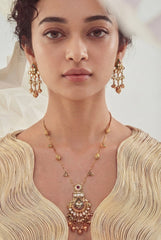 Mehrunisa Royal pendant set